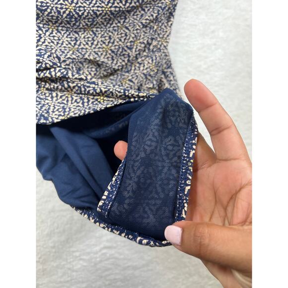 Nip Tuck Navy Blue Gold Joanne Twist Front One Piece Swimsuit Womens Sz 6 - Picture 9 of 12